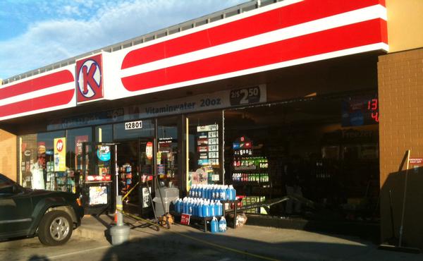 20110728__circle-k-2-photo~p1